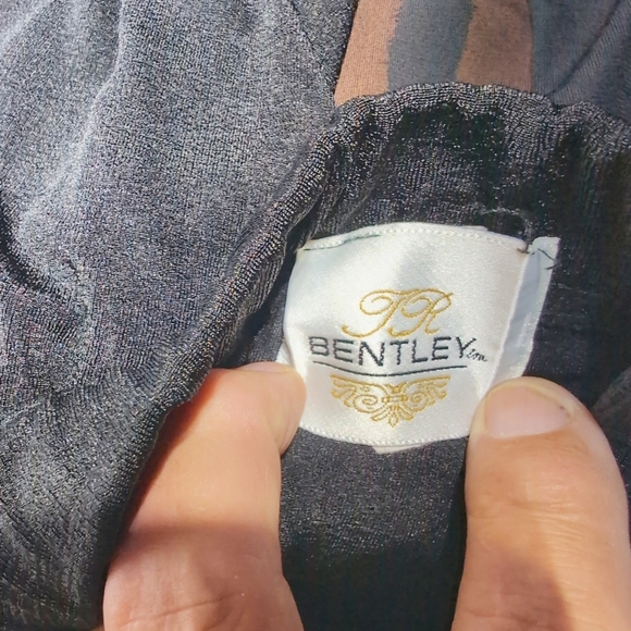 Bentley Sz S Elegant Black Button-Down Skirt 34 In Long - Picture 4 of 5